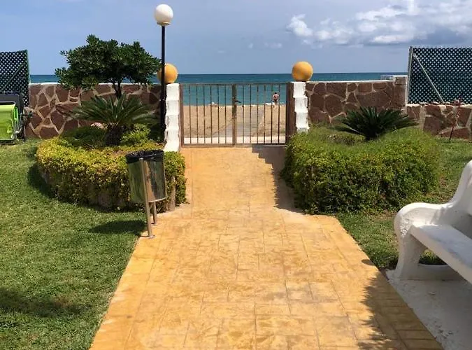 Holiday Beach * دينايا